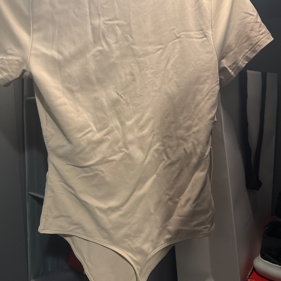 Aritzia Babaton Flax Beige Bodysuit Size Small - Picture 4 of 4